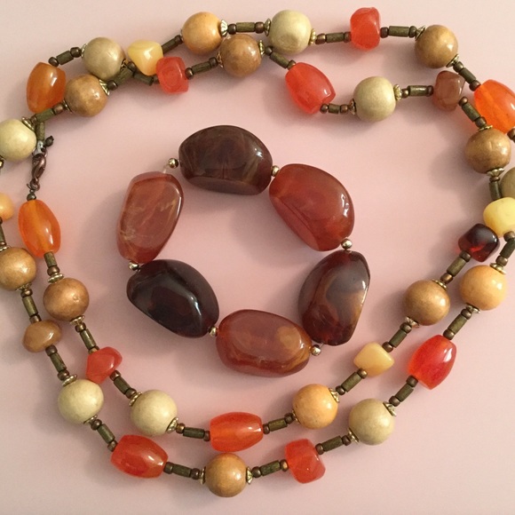 5/$15 Chunky Earth-Tone Bracelet - Picture 3 of 5